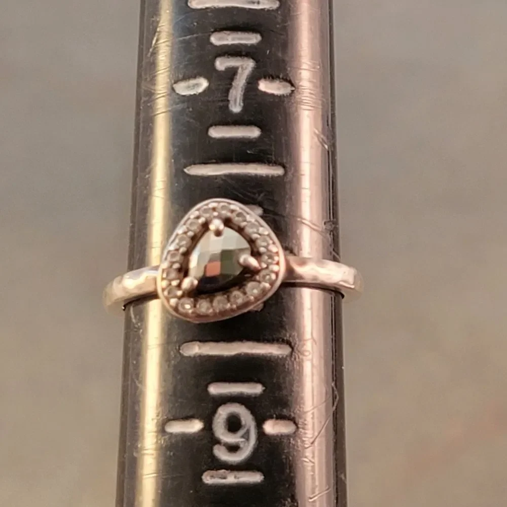 SILPADA 925 Sterling Silver Hematite Cubic CZ Belle Fleur Ring Size 8